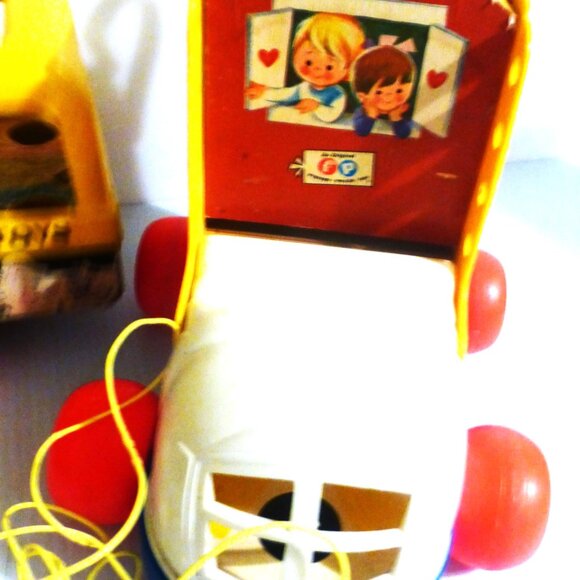 Vintage Fisher Price Pull Along BUS & SHOE Fisher Price Little People Pre-School - Picture 9 of 12